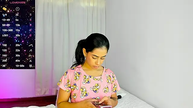 VioletaSotter online show from April 4, 2026, 12:13 pm