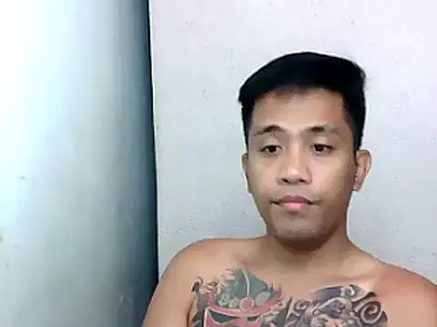 Snapshot of Thyler08 chatting on December 7, 2024, 5:26 am Thyler08 online show from December 7, 2024, 5:26 am