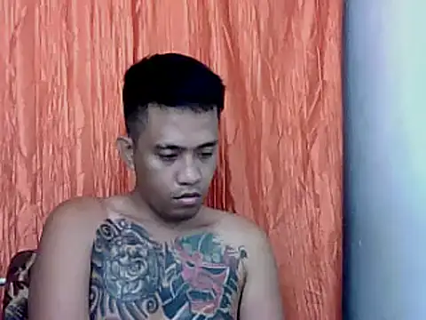 Snapshot of Thyler08 chatting on December 26, 2024, 2:12 am Thyler08 online show from December 26, 2024, 2:12 am