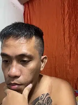 Snapshot of Thyler08 chatting on February 9, 2025, 12:19 pm Thyler08 online show from February 9, 2025, 12:19 pm