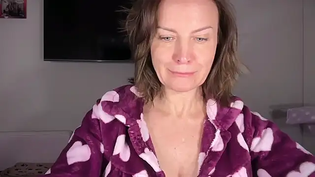 Snapshot of RachellAmazing chatting on May 25, 2026, 6:47 pm RachellAmazing online show from May 25, 2026, 6:47 pm