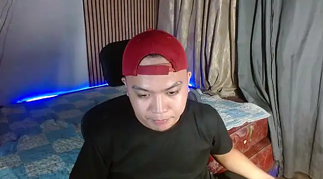 Snapshot of xsweetasian69x chatting on January 14, 2025, 4:40 pm xsweetasian69x online show from January 14, 2025, 4:40 pm