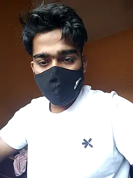 Love birdss online show from March 19, 2025, 7:51 am
