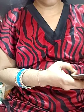 Snapshot of Diya_143 chatting on June 1, 2026, 9:44 am Diya 143 online show from June 1, 2026, 9:44 am