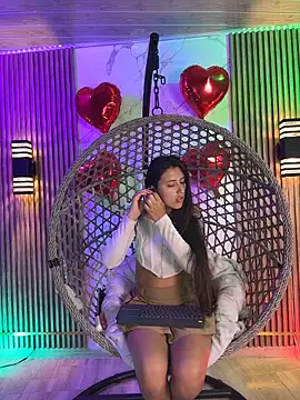 brenda moris01 online show from February 16, 2026, 9:33 pm