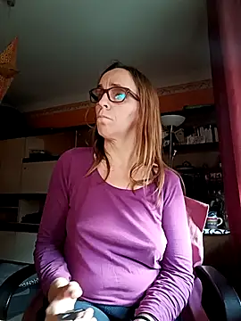 Dettybitch40 online show from November 3, 2025, 2:51 pm