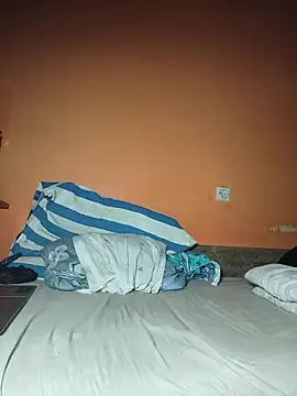 Dettybitch40 online show from April 2, 2026, 6:16 pm