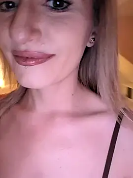 Snapshot of GangBangKitty chatting on November 14, 2025, 4:17 pm GangBangKitty online show from November 14, 2025, 4:17 pm