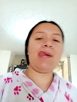 Arisha34 online show from December 2, 2024, 4:20 pm