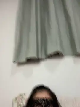 Emmabee123 online show from February 4, 2026, 4:13 pm