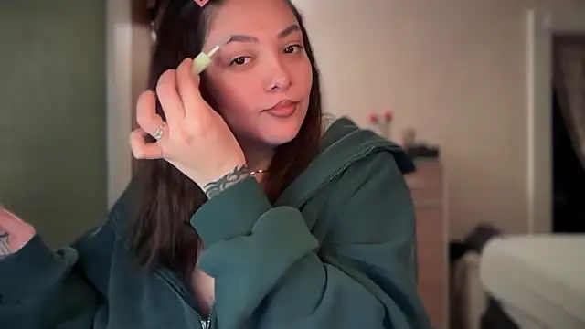 nativepumpkin95 online show from December 16, 2025, 8:47 pm