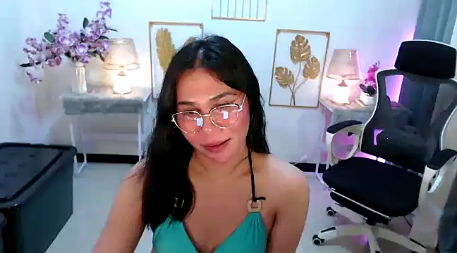 Snapshot of Asian_flabby chatting on December 30, 2024, 10:34 pm Asian flabby online show from December 30, 2024, 10:34 pm
