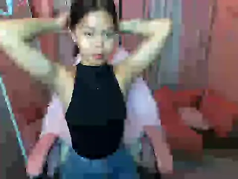 Snapshot of young_salsalita chatting on October 19, 2025, 4:51 pm young salsalita online show from October 19, 2025, 4:51 pm