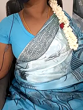 Snapshot of Tamil-hotwife chatting on September 18, 2025, 4:53 pm Tamil-hotwife online show from September 18, 2025, 4:53 pm