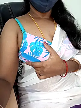 Snapshot of Tamil-hotwife chatting on March 26, 2026, 9:26 am Tamil-hotwife online show from March 26, 2026, 9:26 am