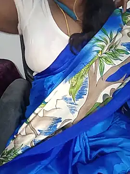 Snapshot of Tamil-hotwife chatting on June 17, 2026, 8:17 am Tamil-hotwife online show from June 17, 2026, 8:17 am