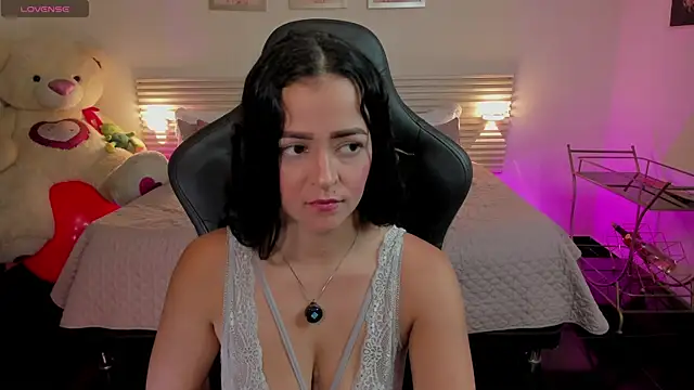 Snapshot of New_Arab_Kingdom chatting on October 25, 2025, 5:51 pm New Arab Kingdom online show from October 25, 2025, 5:51 pm