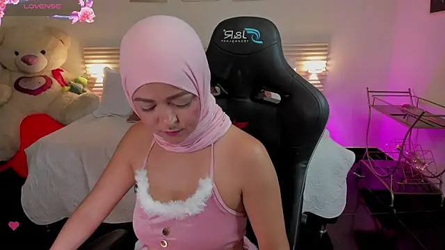 Snapshot of New_Arab_Kingdom chatting on November 22, 2025, 9:03 pm New Arab Kingdom online show from November 22, 2025, 9:03 pm