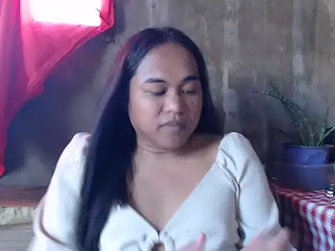 bettina love online show from September 9, 2025, 6:02 am