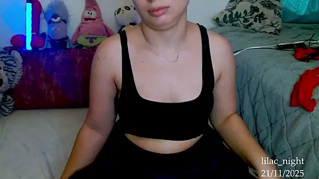 lilac night33 online show from November 21, 2025, 12:37 pm