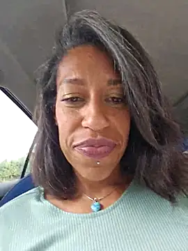 Goldenlace online show from November 5, 2025, 11:21 am