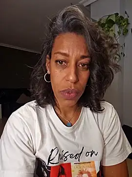 Goldenlace online show from January 6, 2026, 8:34 pm