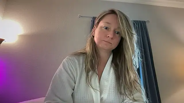 Vivian MayXxX online show from March 29, 2026, 5:35 pm