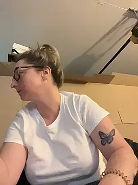 Snapshot of Vivian_MayXxX chatting on July 12, 2026, 8:11 pm Vivian MayXxX online show from July 12, 2026, 8:11 pm