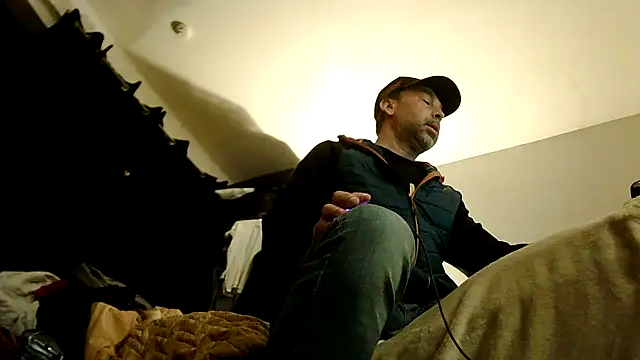 Wolfeman74 online show from February 17, 2026, 5:52 pm