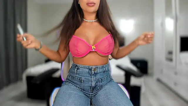  missperfection  online show from September 21, 2025, 2:02 am