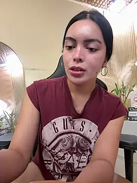 Snapshot of HotstuffCherrySummer chatting on April 21, 2026, 8:20 am HotstuffCherrySummer online show from April 21, 2026, 8:20 am