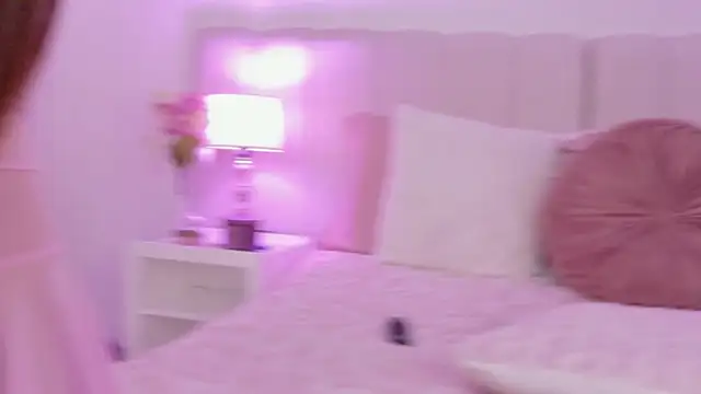 JanneCarter online show from April 10, 2026, 9:30 pm