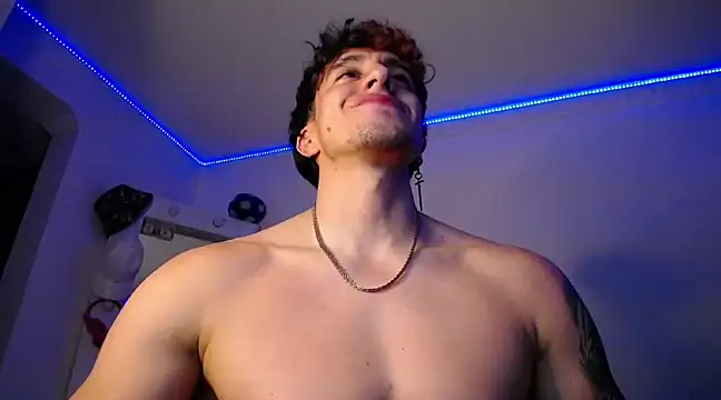 strongboy  online show from December 29, 2024, 10:45 am