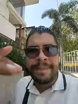 Snapshot of eljefe1119 chatting on February 26, 2025, 3:42 am eljefe1119 online show from February 26, 2025, 3:42 am