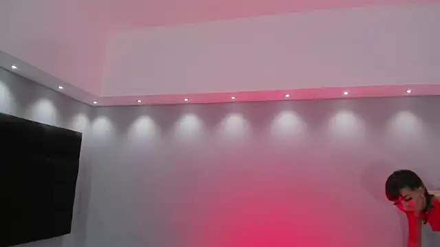 xGenesis Miller  online show from February 6, 2025, 8:07 am