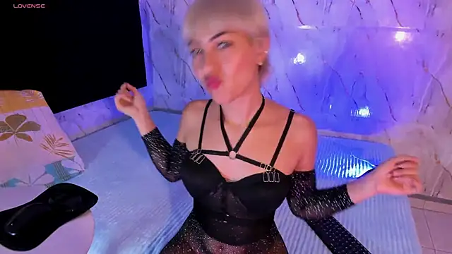 xGenesis Miller  online show from October 10, 2025, 8:08 pm