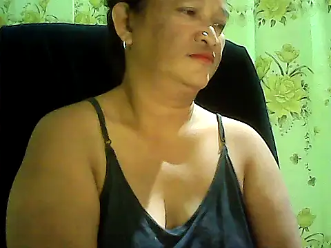hott scarlett online show from February 3, 2026, 1:05 pm