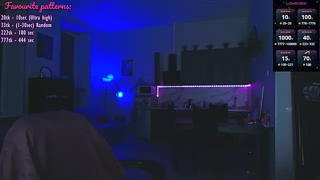 Snapshot of NicoleFancy chatting on February 9, 2025, 10:43 pm NicoleFancy online show from February 9, 2025, 10:43 pm
