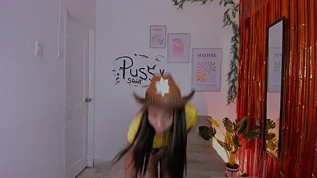 Snapshot of hornyprincess__ chatting on October 8, 2025, 6:05 pm hornyprincess online show from October 8, 2025, 6:05 pm