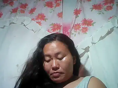 Snapshot of Sexyhorney4u chatting on December 2, 2024, 12:19 am Sexyhorney4u online show from December 2, 2024, 12:19 am