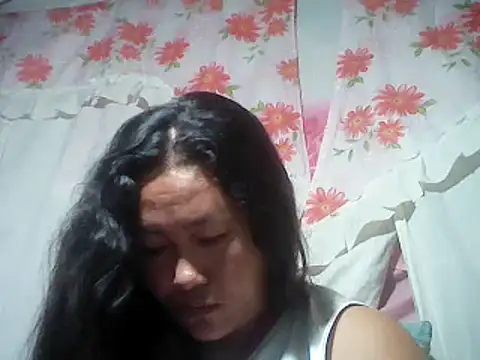 Snapshot of Sexyhorney4u chatting on December 26, 2024, 9:15 pm Sexyhorney4u online show from December 26, 2024, 9:15 pm