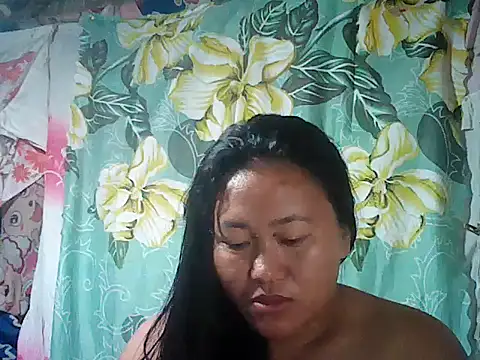 Snapshot of Sexyhorney4u chatting on September 15, 2025, 5:24 pm Sexyhorney4u online show from September 15, 2025, 5:24 pm