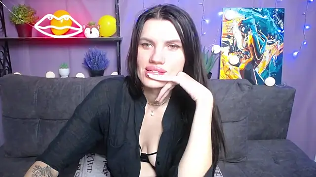 Snapshot of MilaLoona chatting on January 26, 2025, 1:15 pm MilaLoona online show from January 26, 2025, 1:15 pm