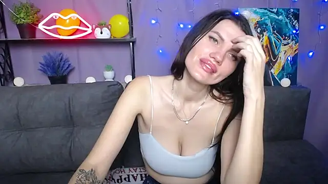 Snapshot of MilaLoona chatting on January 27, 2025, 1:19 pm MilaLoona online show from January 27, 2025, 1:19 pm