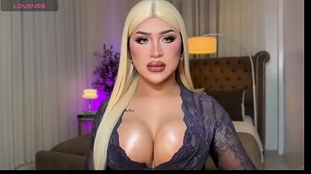 Your Majesty Tyra online show from November 3, 2025, 3:19 am