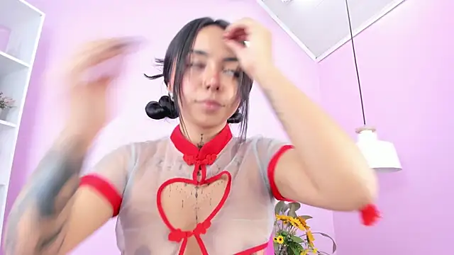 miss soffi  online show from February 4, 2025, 3:36 pm