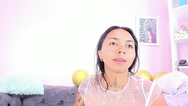 miss soffi  online show from May 25, 2026, 12:22 pm