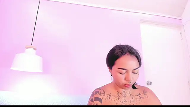 miss soffi  online show from May 26, 2026, 6:26 pm
