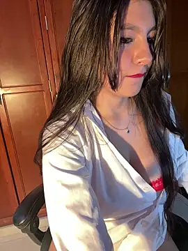 loolla 23 online show from December 21, 2024, 10:30 pm