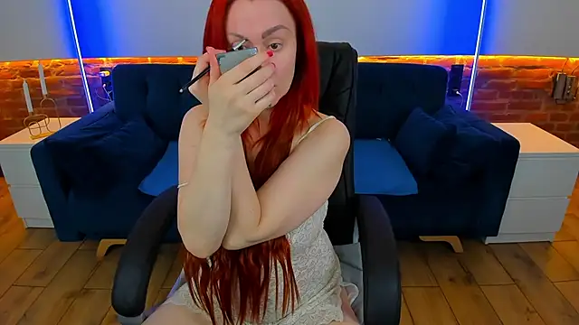 Snapshot of Kamilla_Hot chatting on January 24, 2025, 6:35 am Kamilla Hot online show from January 24, 2025, 6:35 am